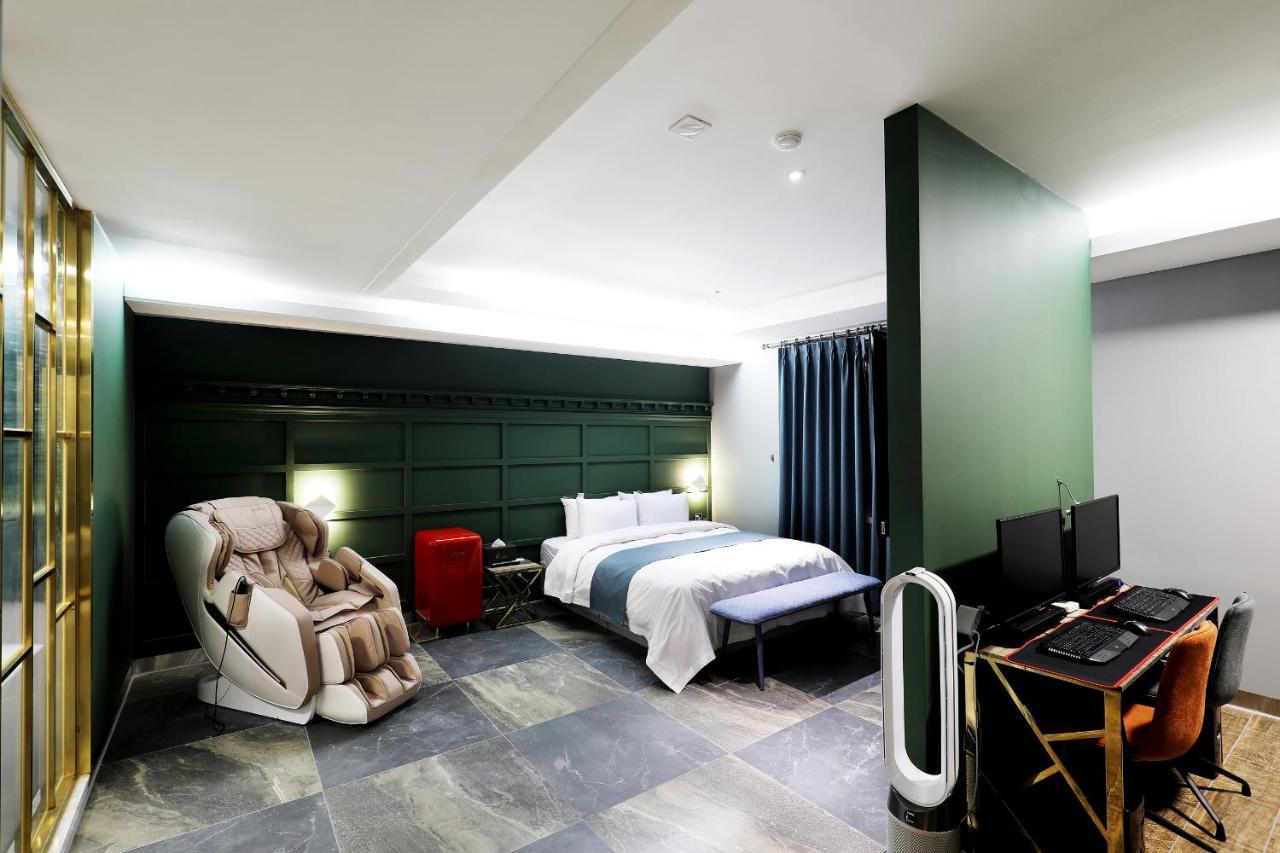 El Tower Hotel กุนซาน ภายนอก รูปภาพ