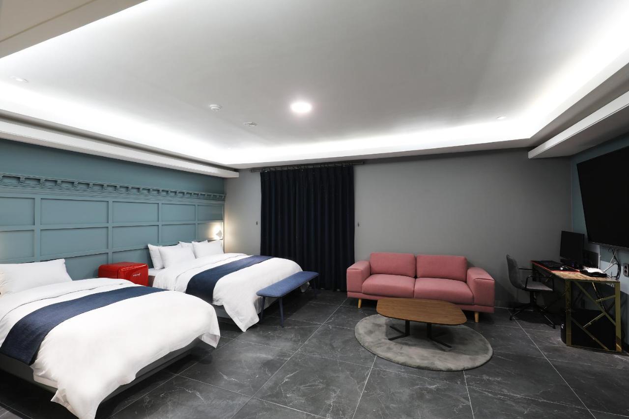 El Tower Hotel กุนซาน ภายนอก รูปภาพ