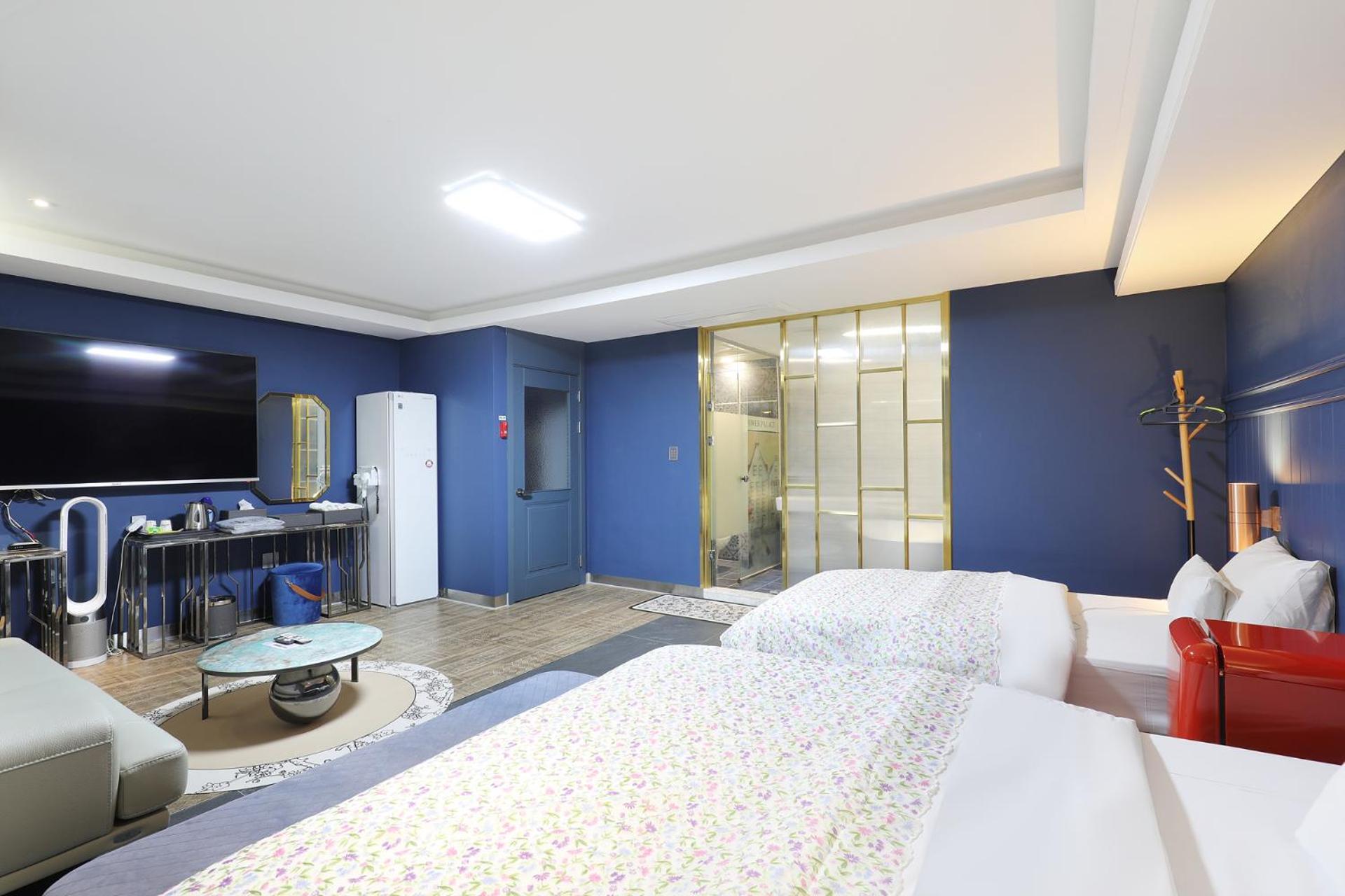 El Tower Hotel กุนซาน ภายนอก รูปภาพ